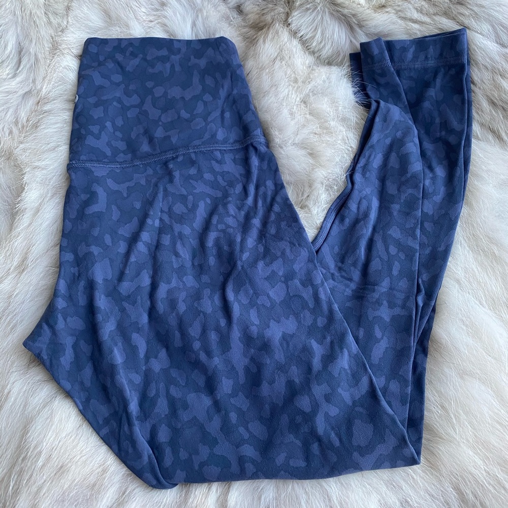 SOLD ON DIFF PLATFORM Lululemon Align Blue Camo Reformation 25” Leggings - Picture 2 of 6